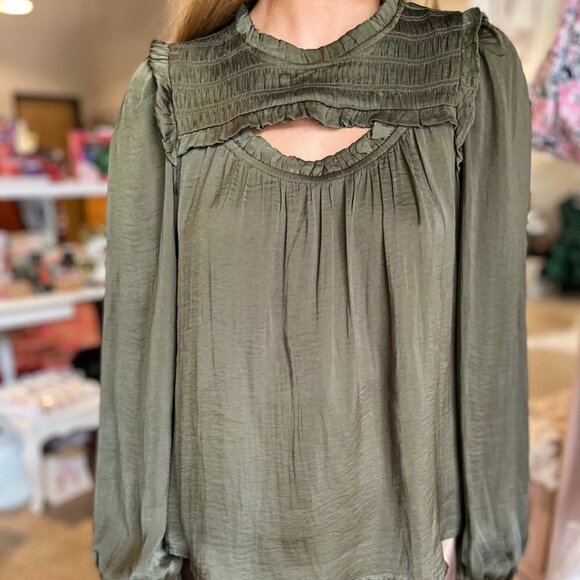 BLOUSE SKIES ARE BLUE PEEK A BOO - OLIVE -XS- NEW WITH TAG - Picture 14 of 15